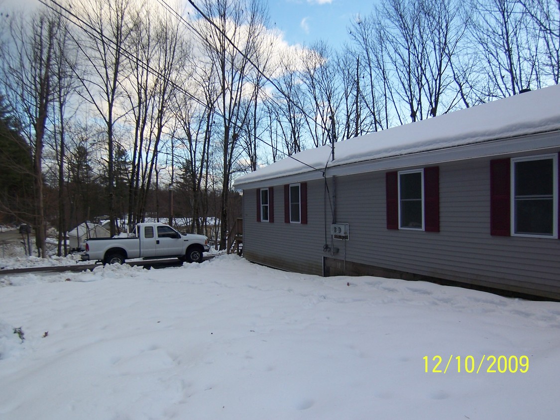 Primary Photo - 584 Chestnut Hill Rd