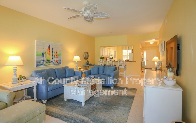 Foto principal - 2405 Harmony Ln