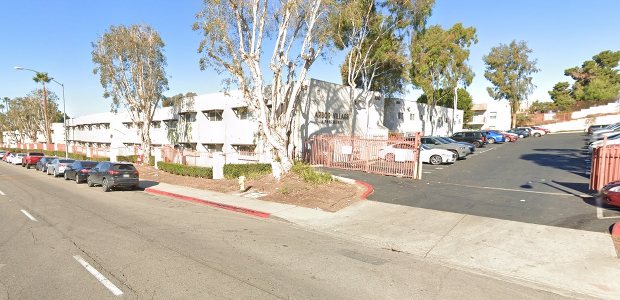 Building Photo - 4986 Logan Ave