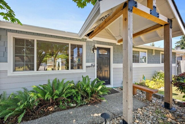 Building Photo - Beautiful Steilacoom Home with Private ADU, Covered Patio, Bonus Gym & A/C!