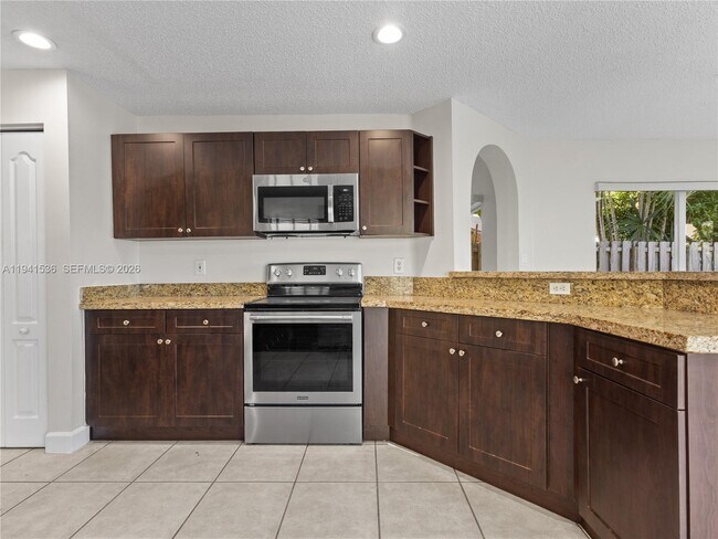 Foto del edificio - 5153 NW 113th Ave