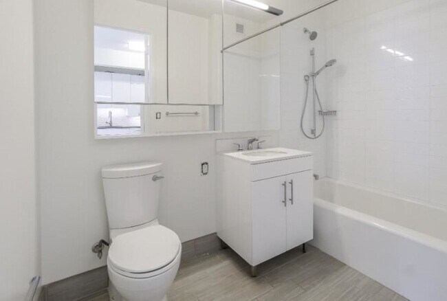 Foto del edificio - Luxury Sophisticated One Bed in Up and Com...
