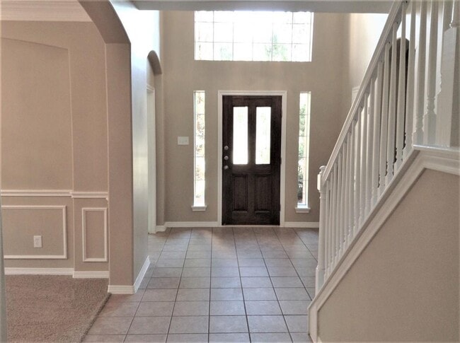 Building Photo - 1322 Ventura Canyon Dr