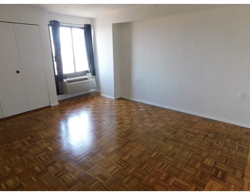 Building Photo - 1105 Massachusetts Ave