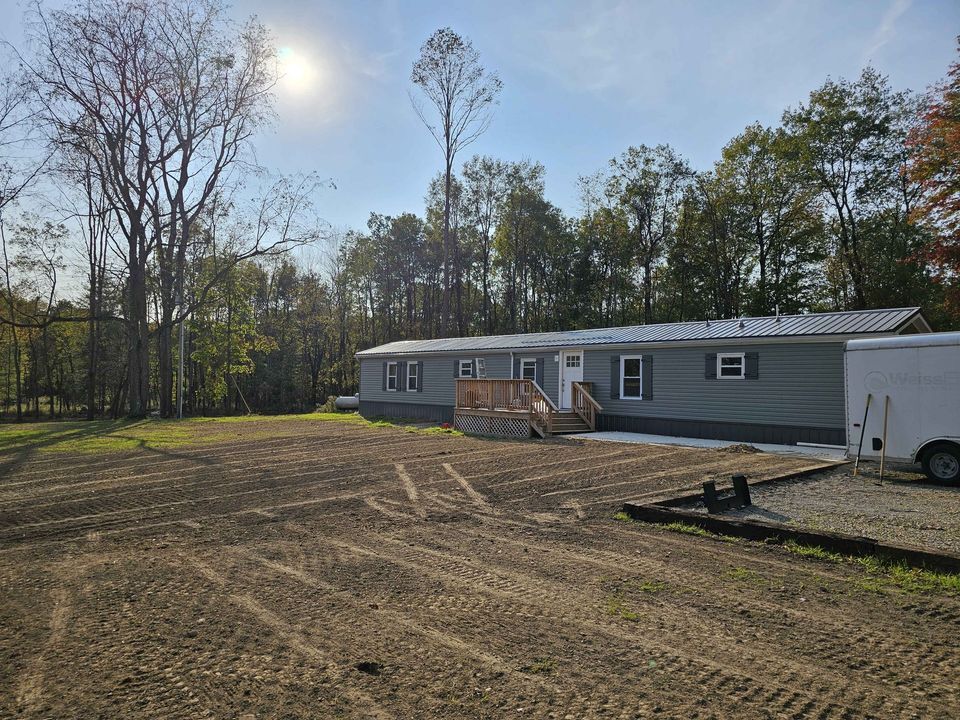 Primary Photo - 13185 W Vernon Rd