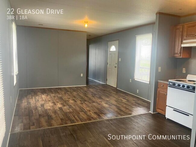 Building Photo - 22 Gleason Dr