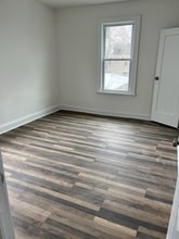 Building Photo - 442 N Grove St