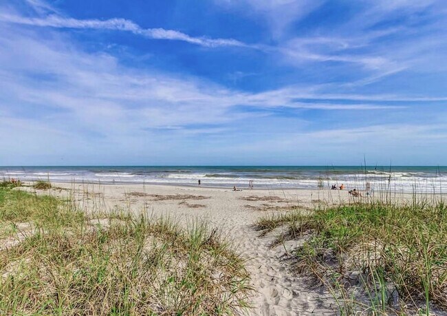 Foto del edificio - 4570 Ocean Beach Blvd