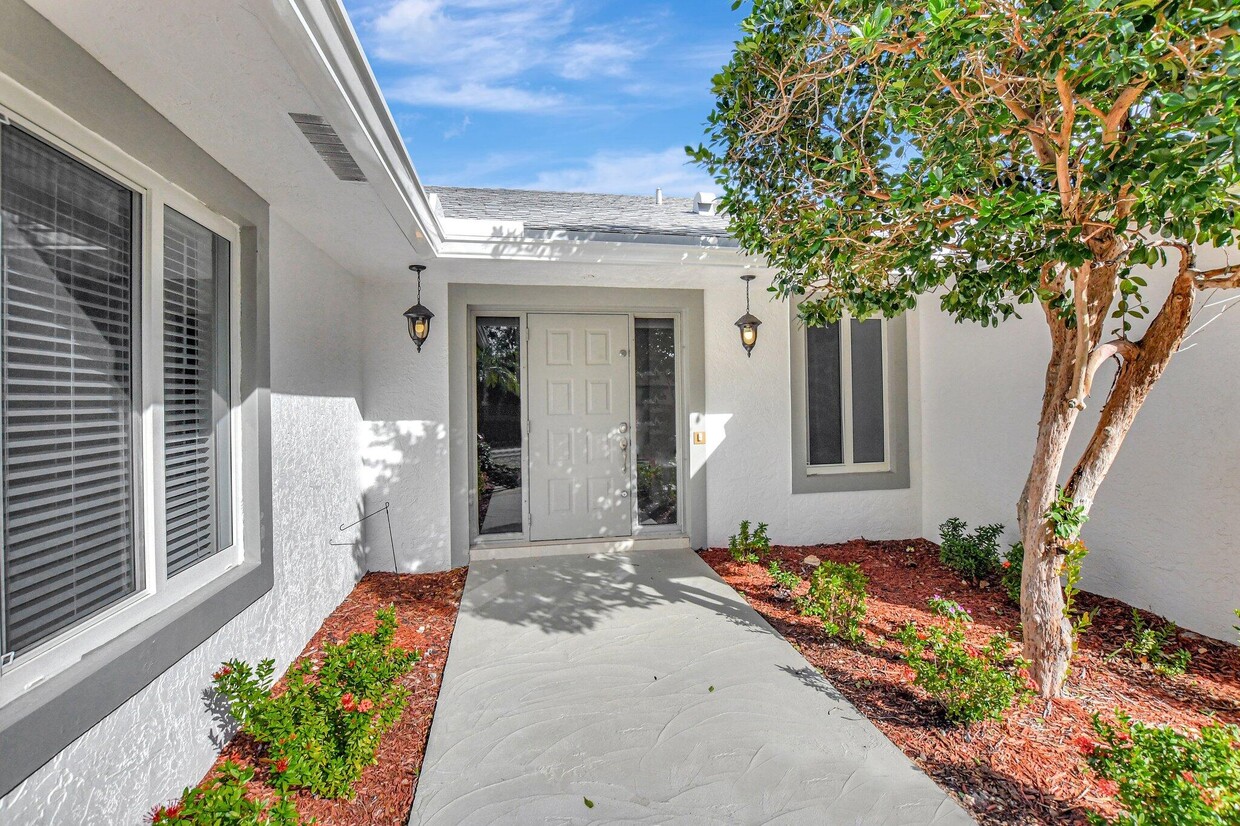 Foto principal - 2597 NW 31st St