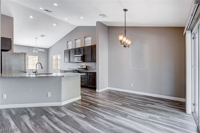 Foto del edificio - 2514 Inlet Spring Ave