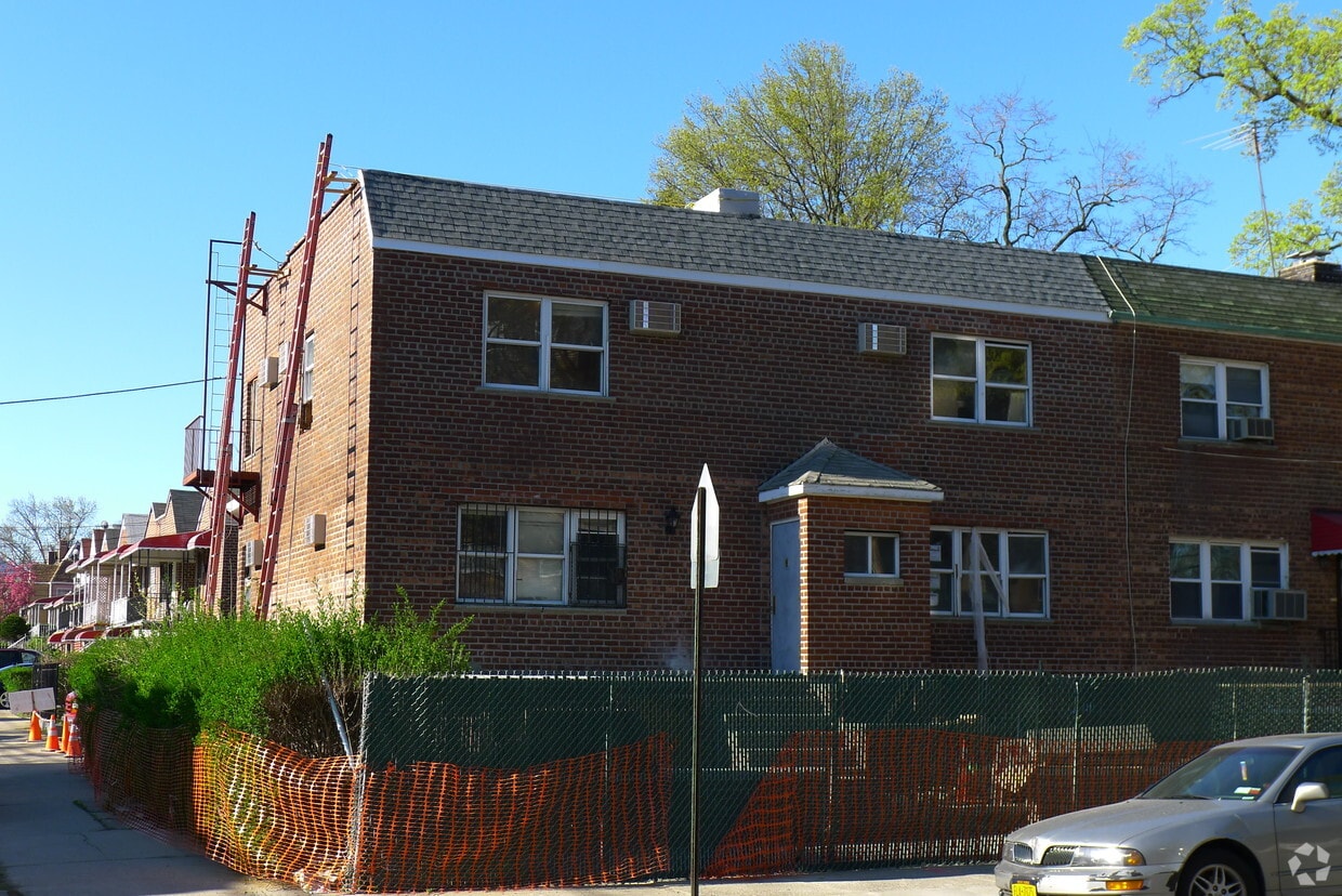 1266 Adee Ave, Bronx, NY 10469 Apartments in Bronx, NY