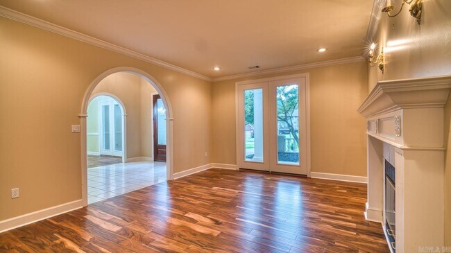 Foto del edificio - 2213 Doral Dr