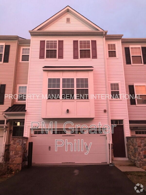 Building Photo - 106 Mercer Ct