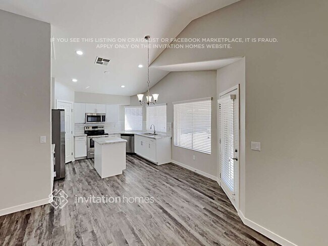 Building Photo - 7519 E Navarro Ave