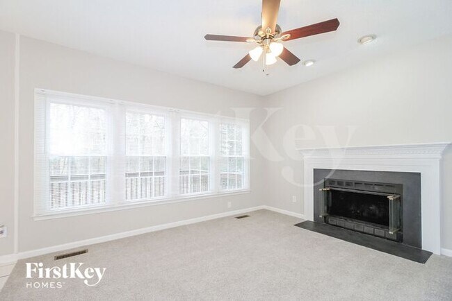 Foto del edificio - 4212 Jeffrey Ln Point