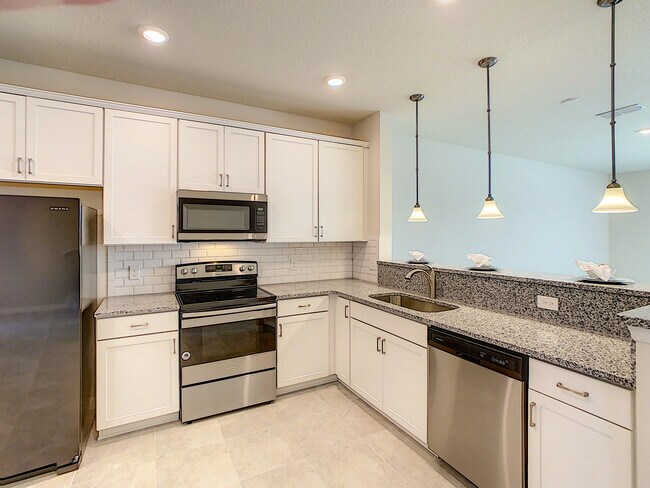Building Photo - 3812 Grassland Dr