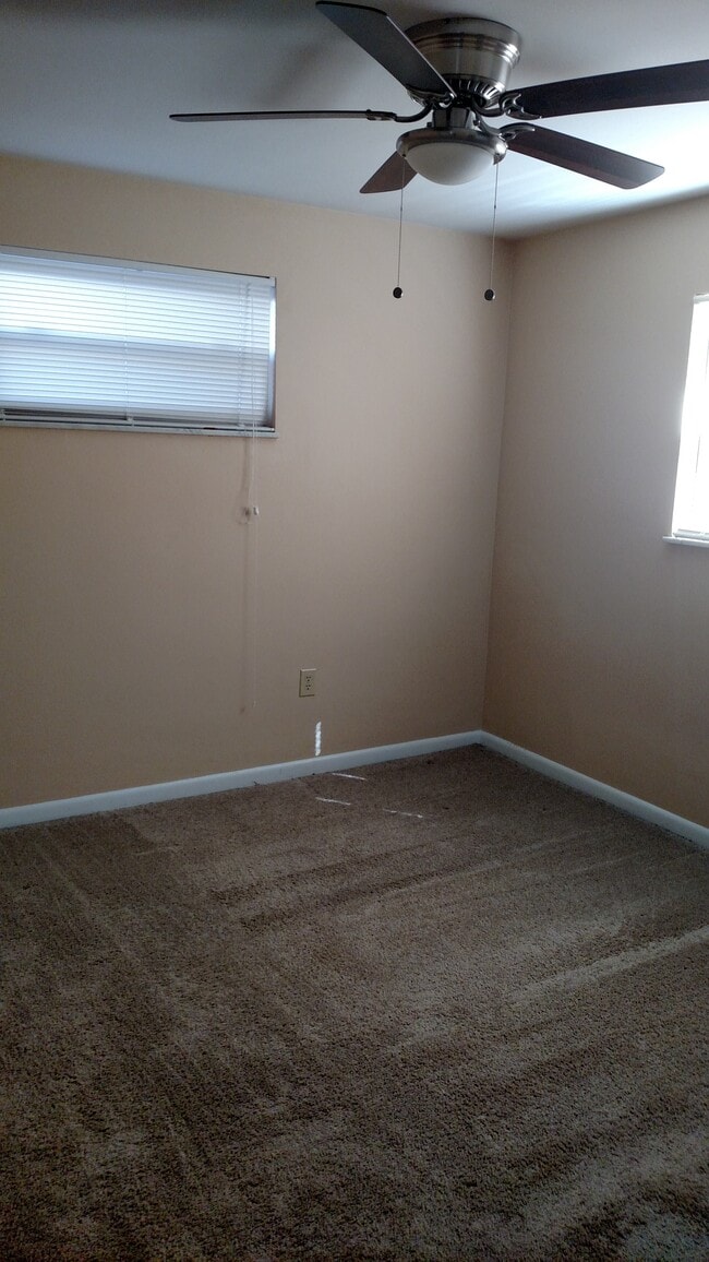 Bedroom - 512 Greenfield Ln