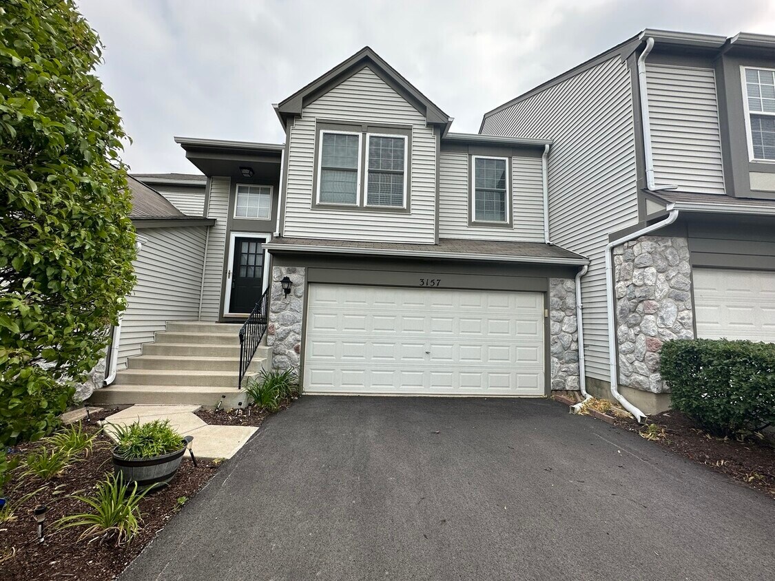 Foto principal - 3157 Bromley Ln