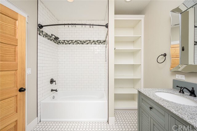 Building Photo - 192 S Bush St