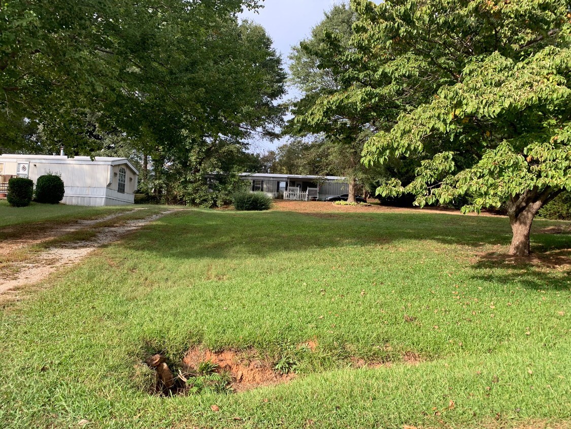 35 Wren Rd, Taylors, SC 29687 House Rental in Taylors, SC