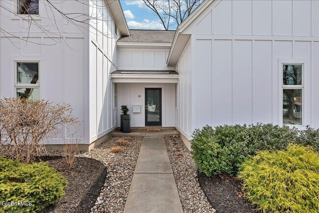 Foto del edificio - 18 Granite St