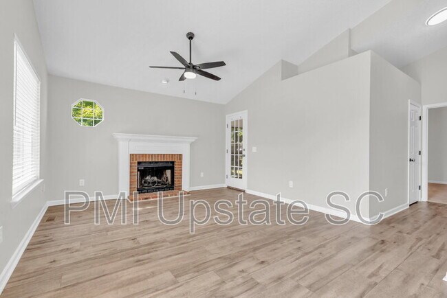 Building Photo - 244 Oak Valley Dr