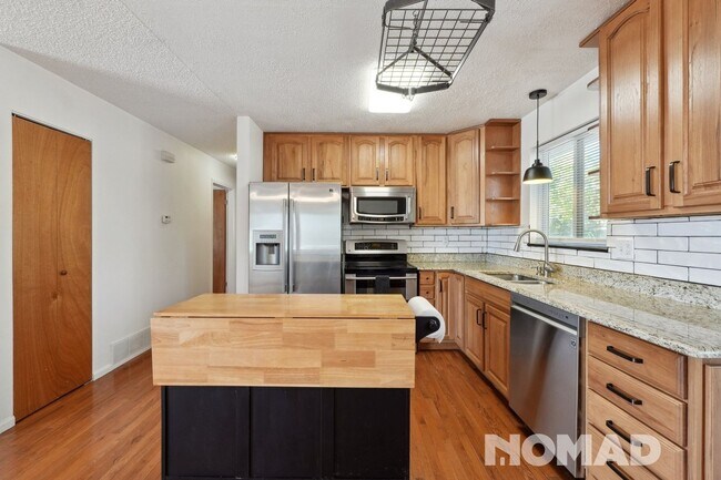 Building Photo - Spacious 4BR House in Colorado Springs
