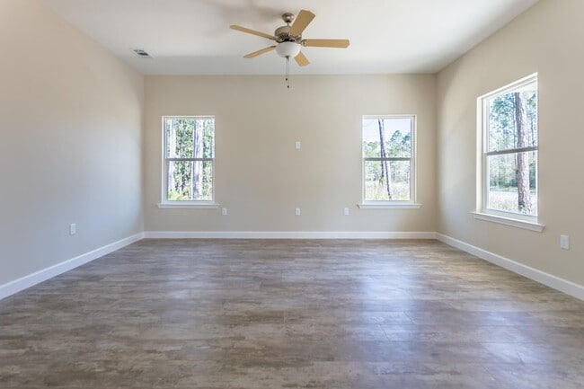 Foto del edificio - 343 Indian Woman Rd