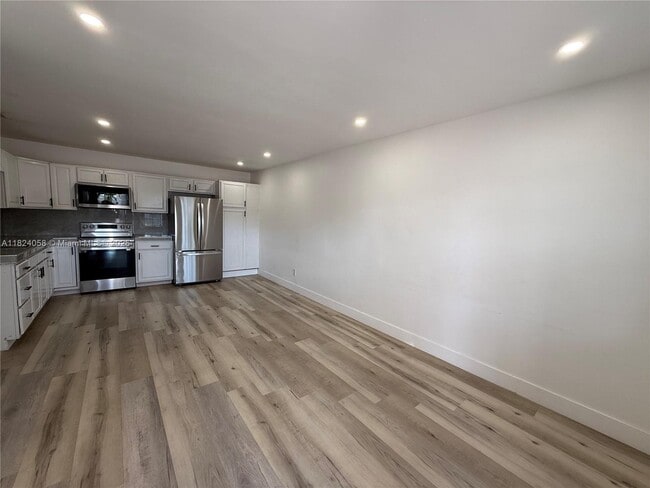 Foto del edificio - 3902 E 8th Ct