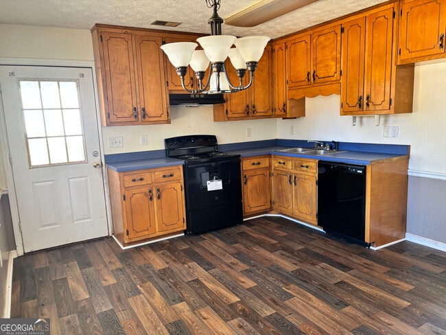 Building Photo - 223 Griffin Park Rd