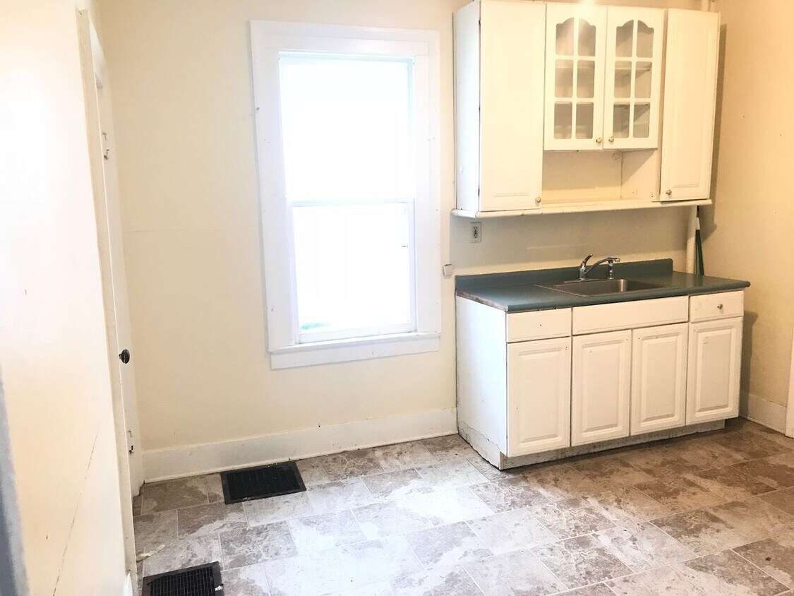 Foto principal - 526 Dennis St
