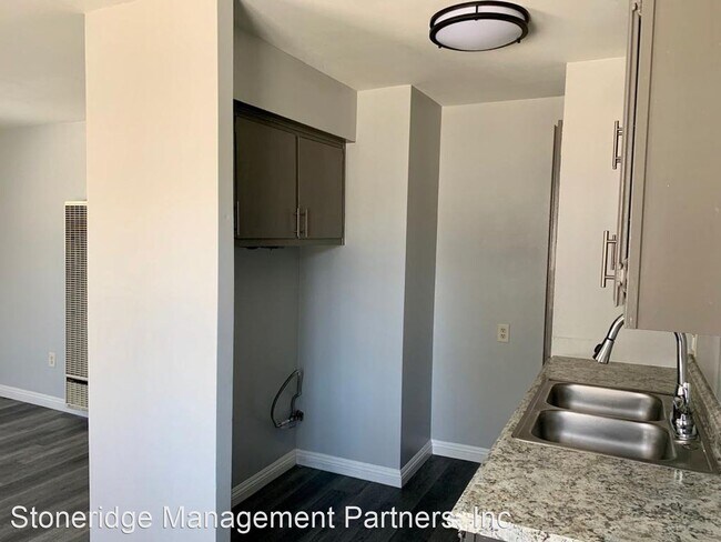 Building Photo - 1254 W Stoneridge Ct