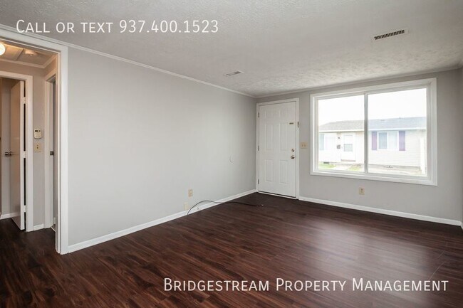 Building Photo - Cozy 1 bedroom, 1 bath ranch unit in Vanda...