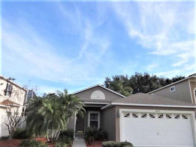 Foto principal - 623 Buckingham Dr