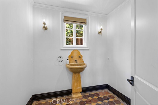 Foto del edificio - 1316 Beverly Grove Pl