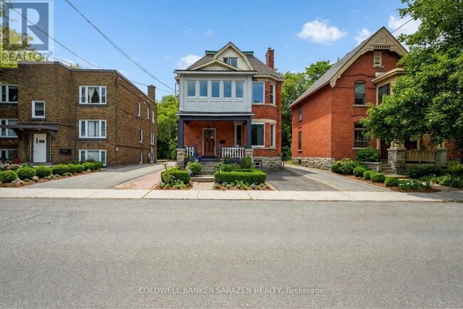 Building Photo - 135 Hawthorne Ave