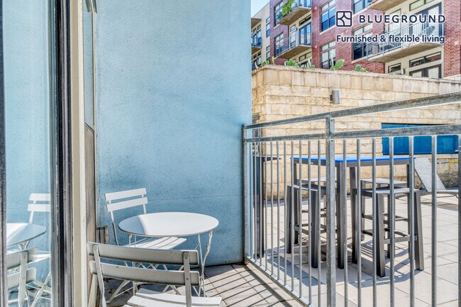 Foto del edificio - 1717 Toomey Rd