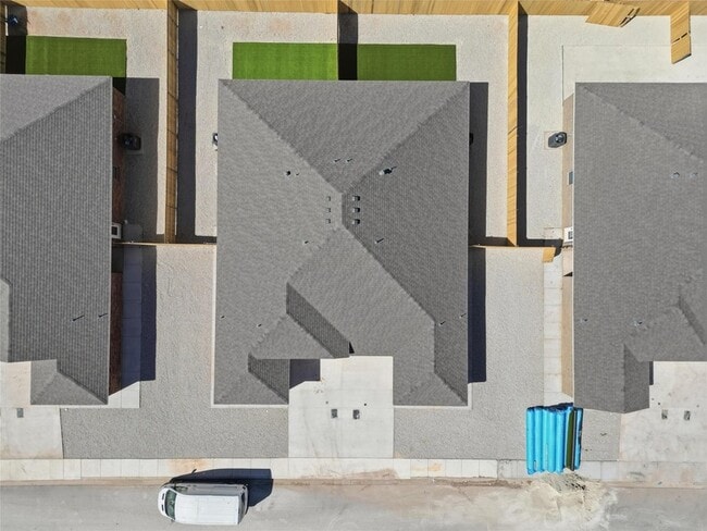 Building Photo - 2926 Glennster St