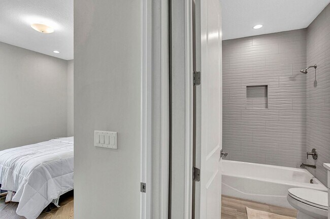 Foto del edificio - 11476 Madelynn Dr