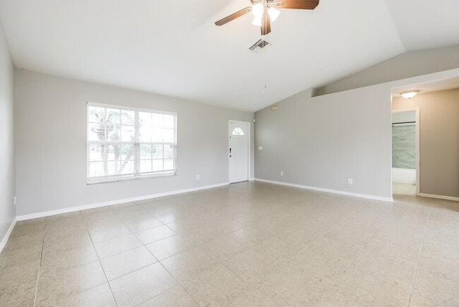 Foto del edificio - 1216 Belgrave St