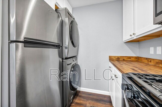 Foto del edificio - 229 W Pueblo St