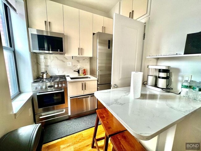 Foto del edificio - 0 bedroom in Manhattan NY 10013