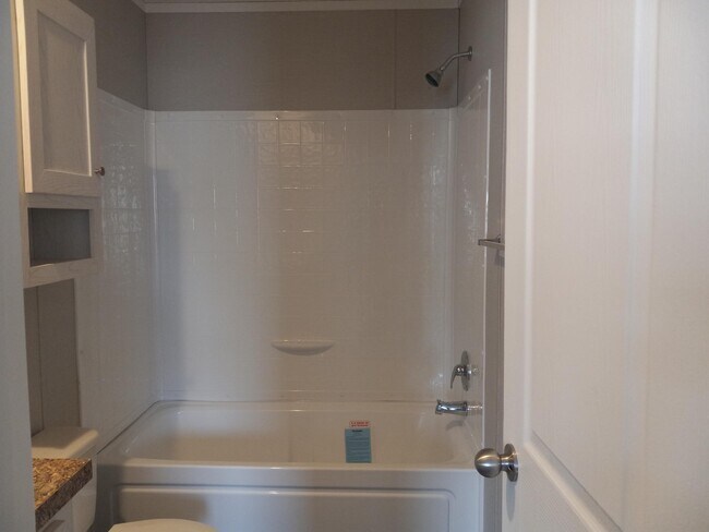 Building Photo - 134 Birch Ct