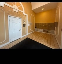 Building Photo - 312 Clayton Xing Dr