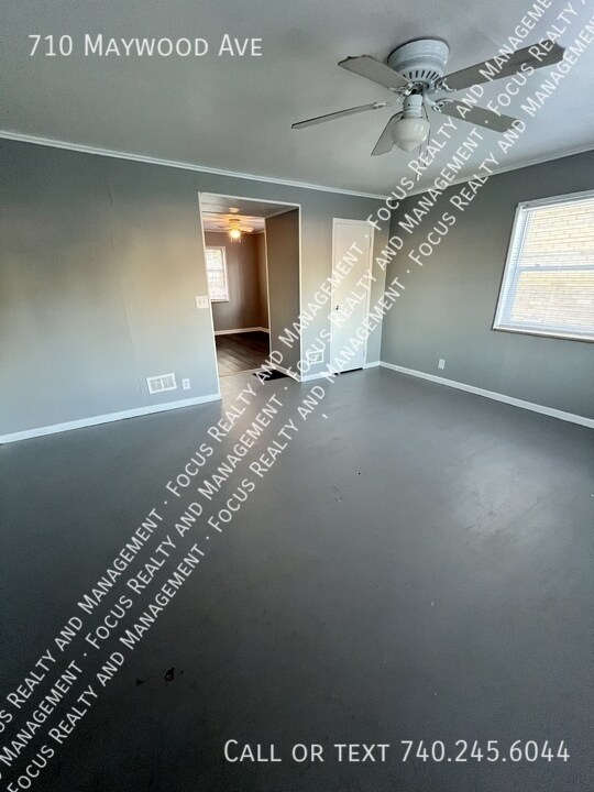 Foto del edificio - 710 Maywood Ave