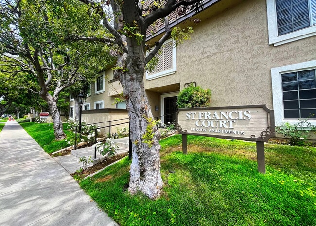 Building Photo - St. Francis Court South