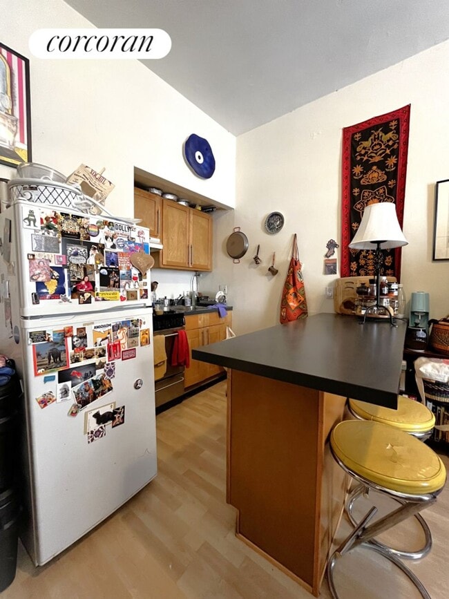 Foto del edificio - 34 W 86th St