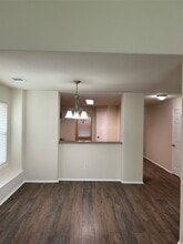 Building Photo - 5327 Stonegate Dr