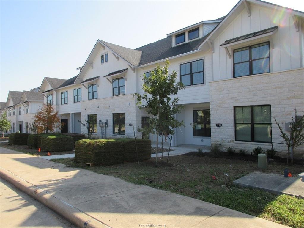 Primary Photo - 2118 Crescent Pointe Pkwy