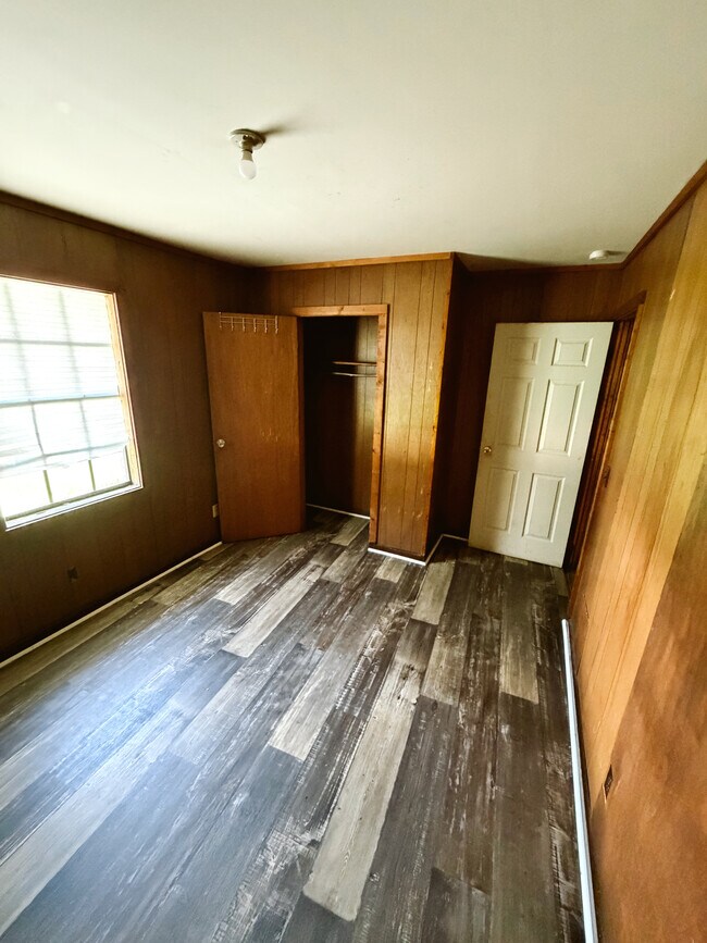 Foto del edificio - 1620 3rd Ave N
